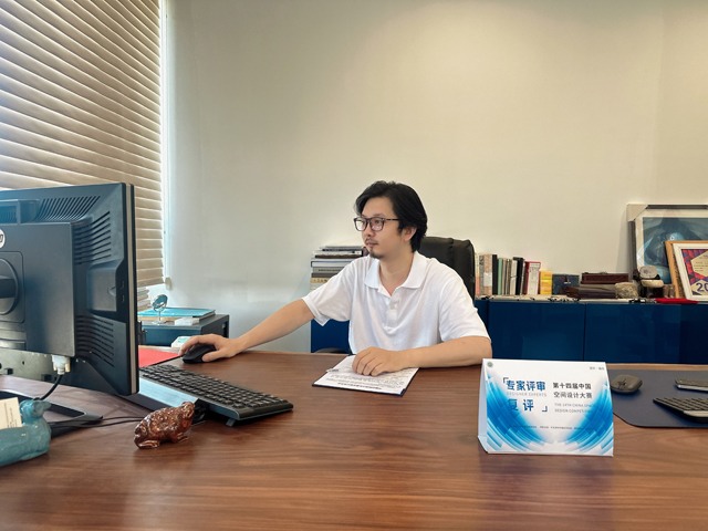 金螳螂穆恩典 - 副本.jpg