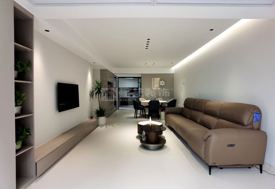 贺州龙腾雅苑140平三房现代风(图1)