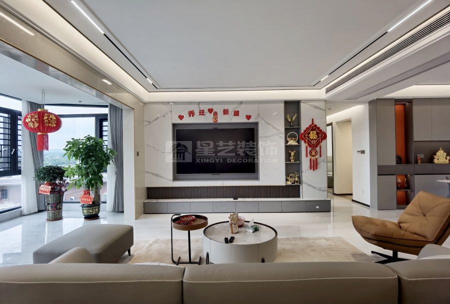 碧桂园200平精装翻新现代简约实景(图1)