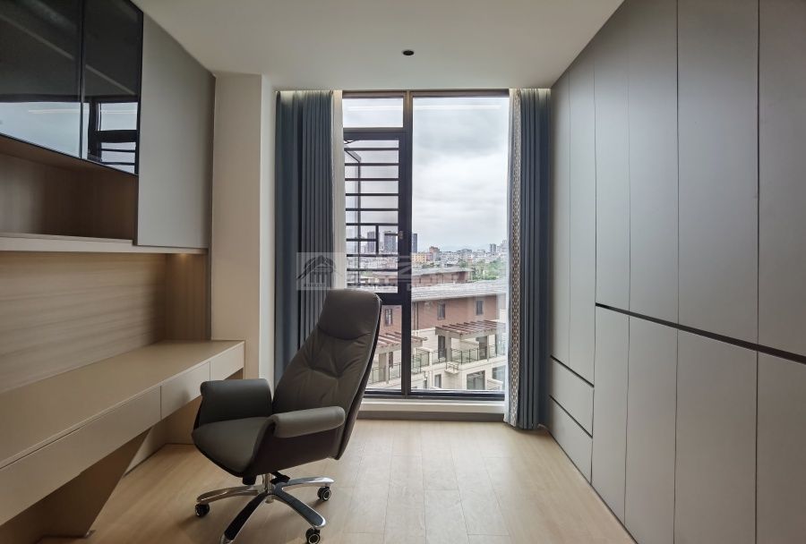 碧桂园200平精装翻新现代简约实景(图10)